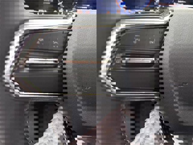 New 2025 Chevrolet Equinox EV LT w/ Convenience Package image 15