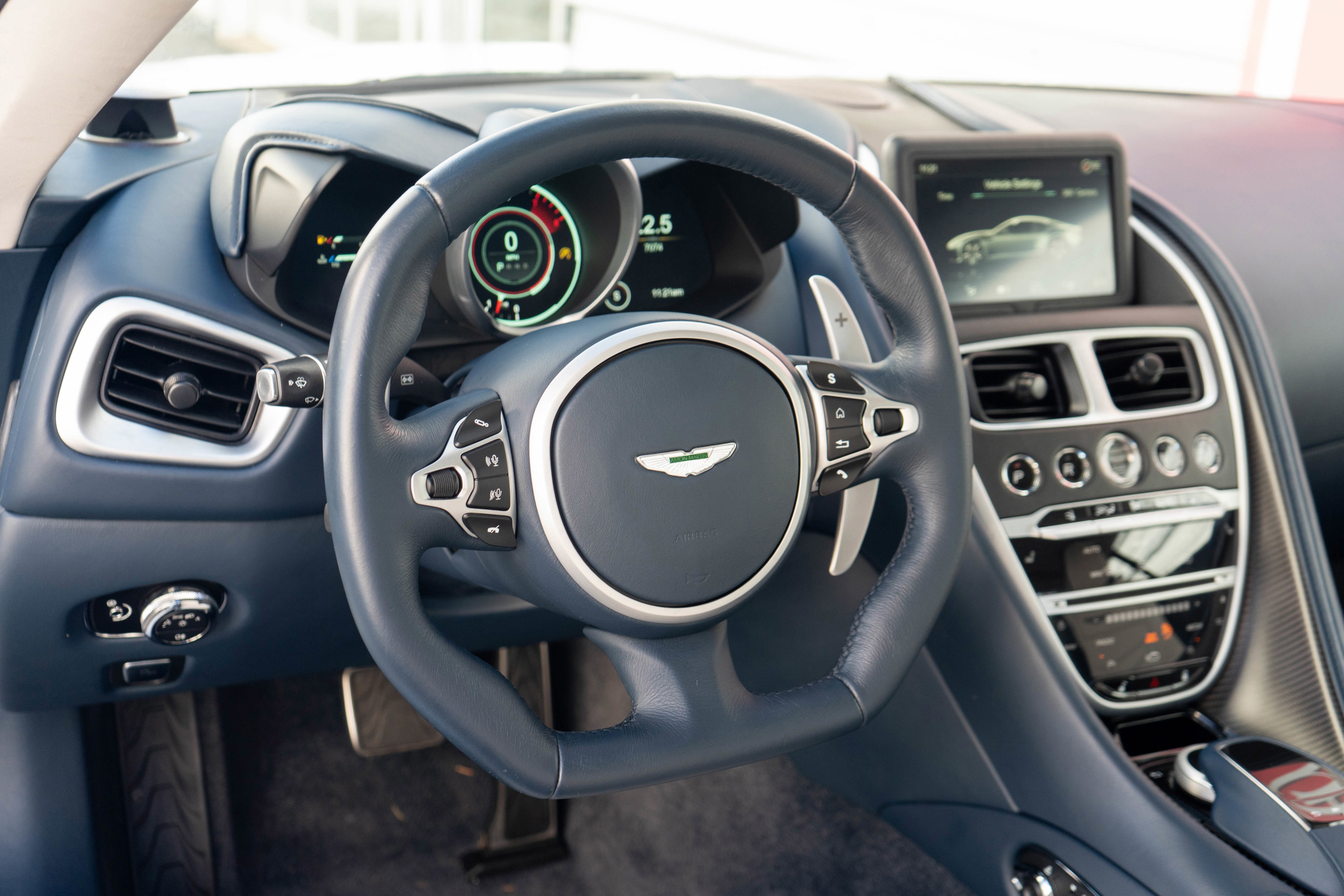 Used 2019 Aston Martin DBS Superleggera image 10
