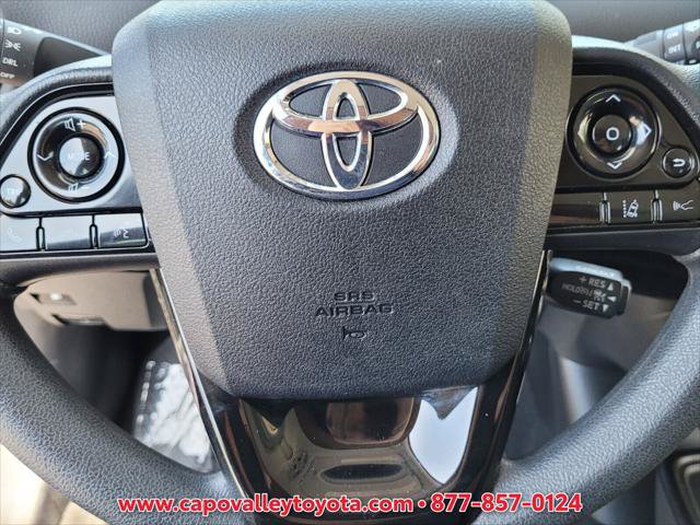 Certified 2022 Toyota Prius LE FWD image 17