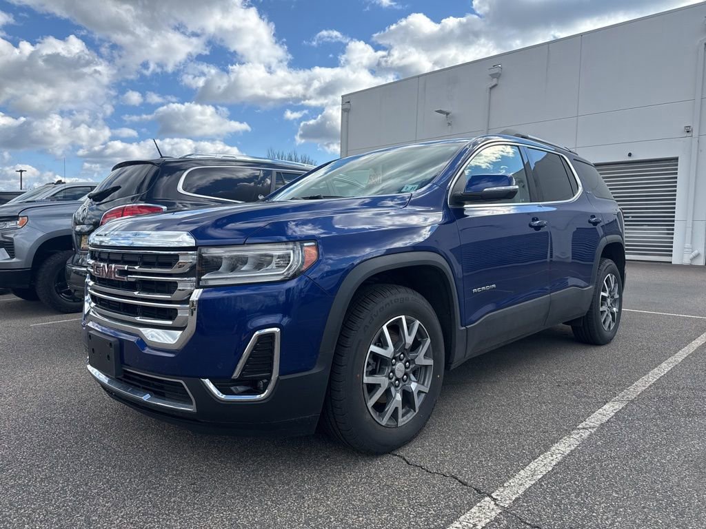Used 2023 GMC Acadia SLT w/ Preferred Package image 1