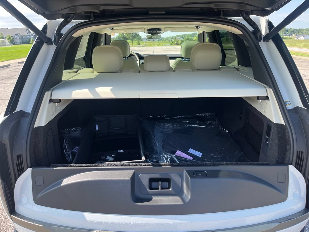 New 2026 Land Rover Range Rover SE AWD/4WD image 18