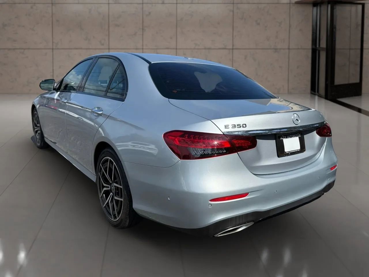 Used 2023 Mercedes-Benz E 350 Sedan image 7