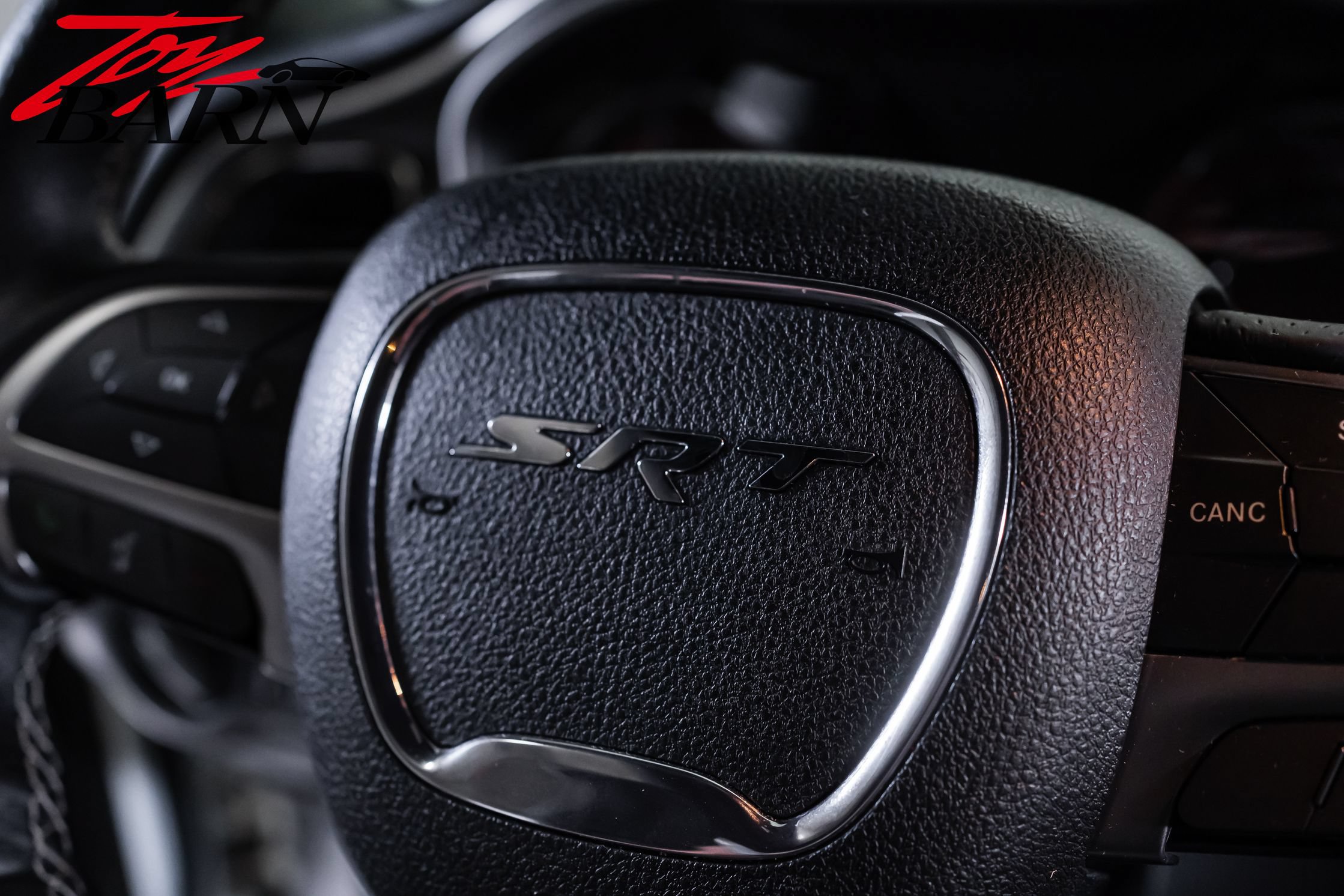 Used 2015 Dodge Challenger SRT Hellcat RWD image 29