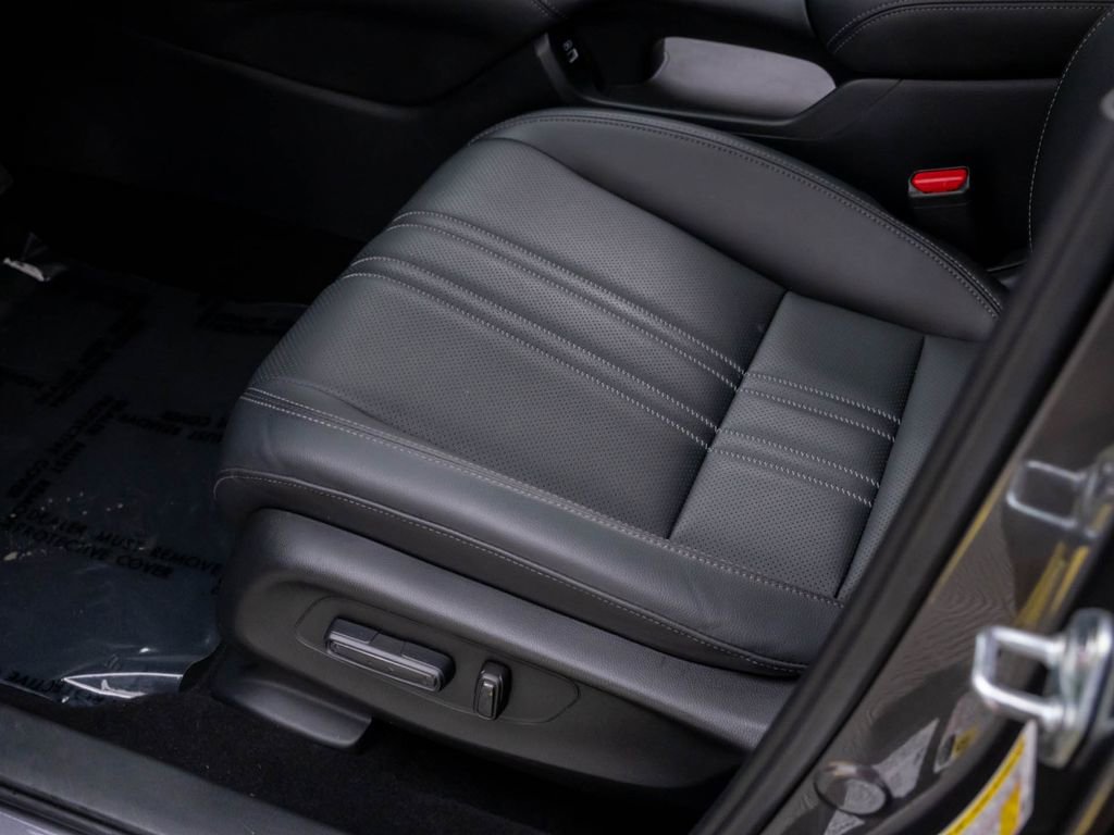 Used 2023 Honda HR-V EX-L image 16