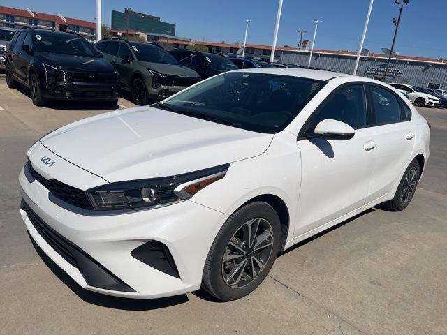 Used 2024 Kia Forte LXS w/ LXS Technology Package image 2