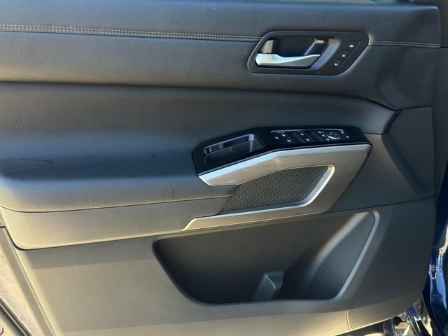 Certified 2024 Nissan Pathfinder Platinum AWD/4WD image 21