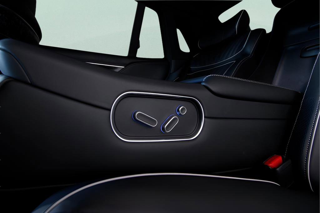 Used 2024 Genesis G90 3.5T image 15