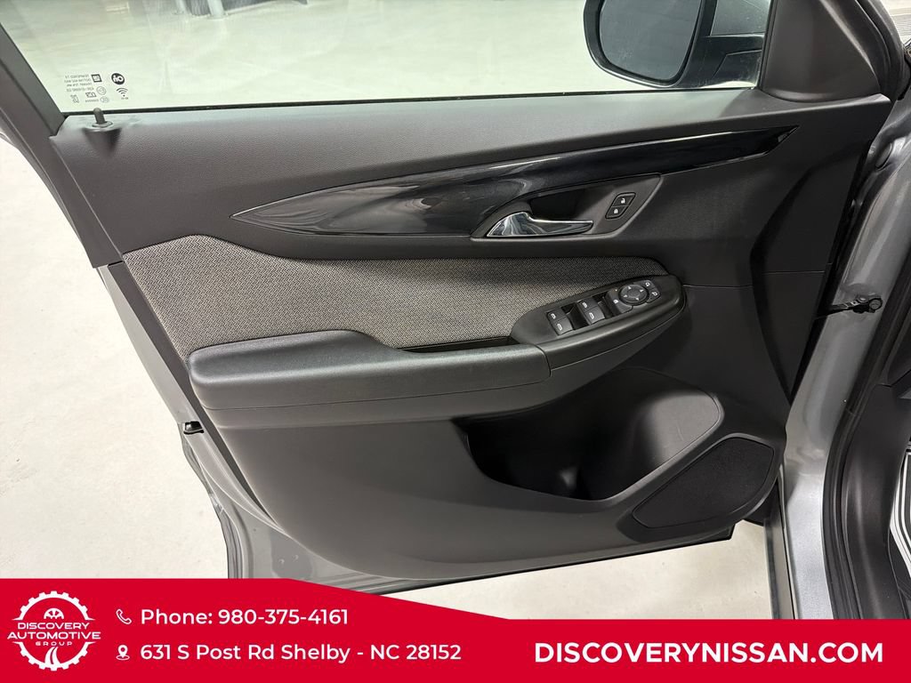 Used 2024 Chevrolet TrailBlazer LT w/ Driver Confidence Package FWD image 10