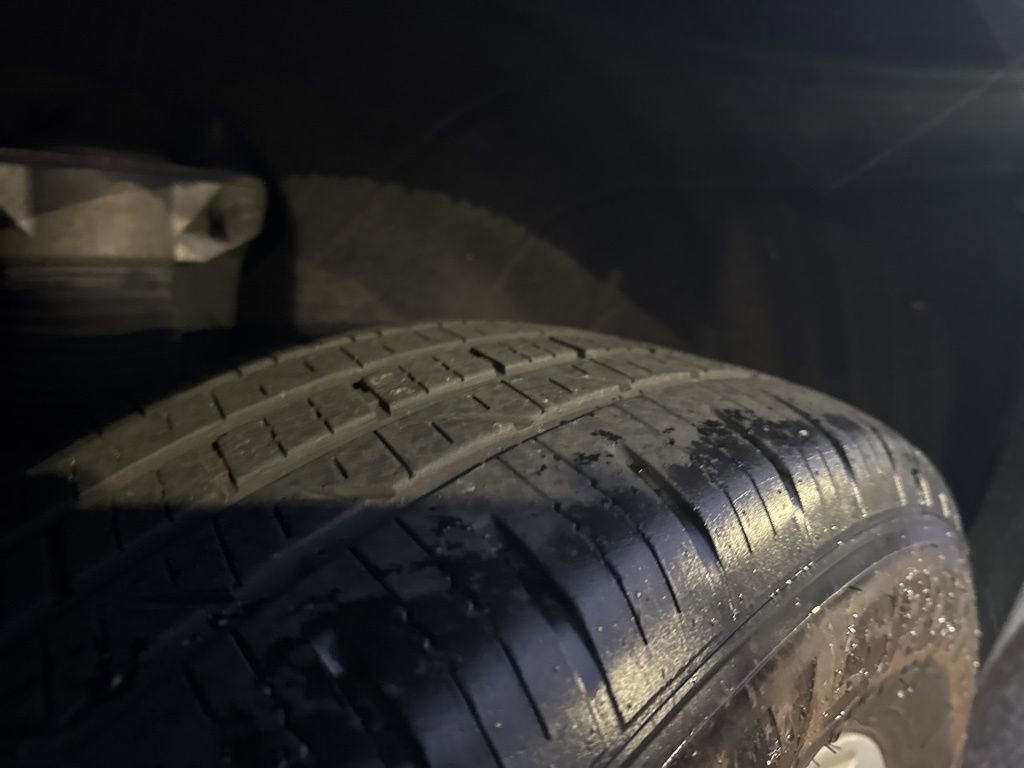 Used 2023 Kia Sorento LX image 12