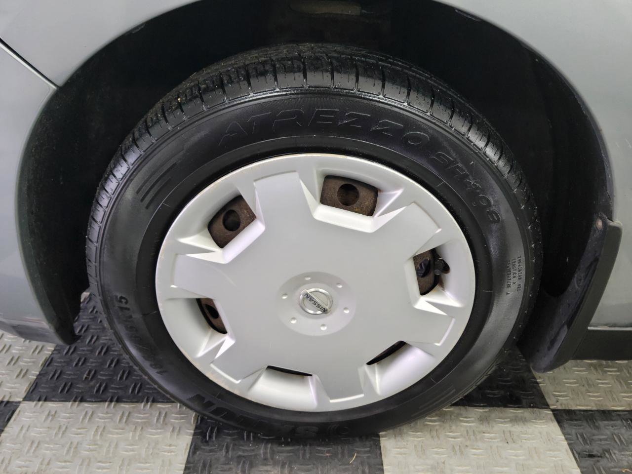 Used 2009 Nissan Versa 1.8 S w/ PWR Pkg FWD image 18