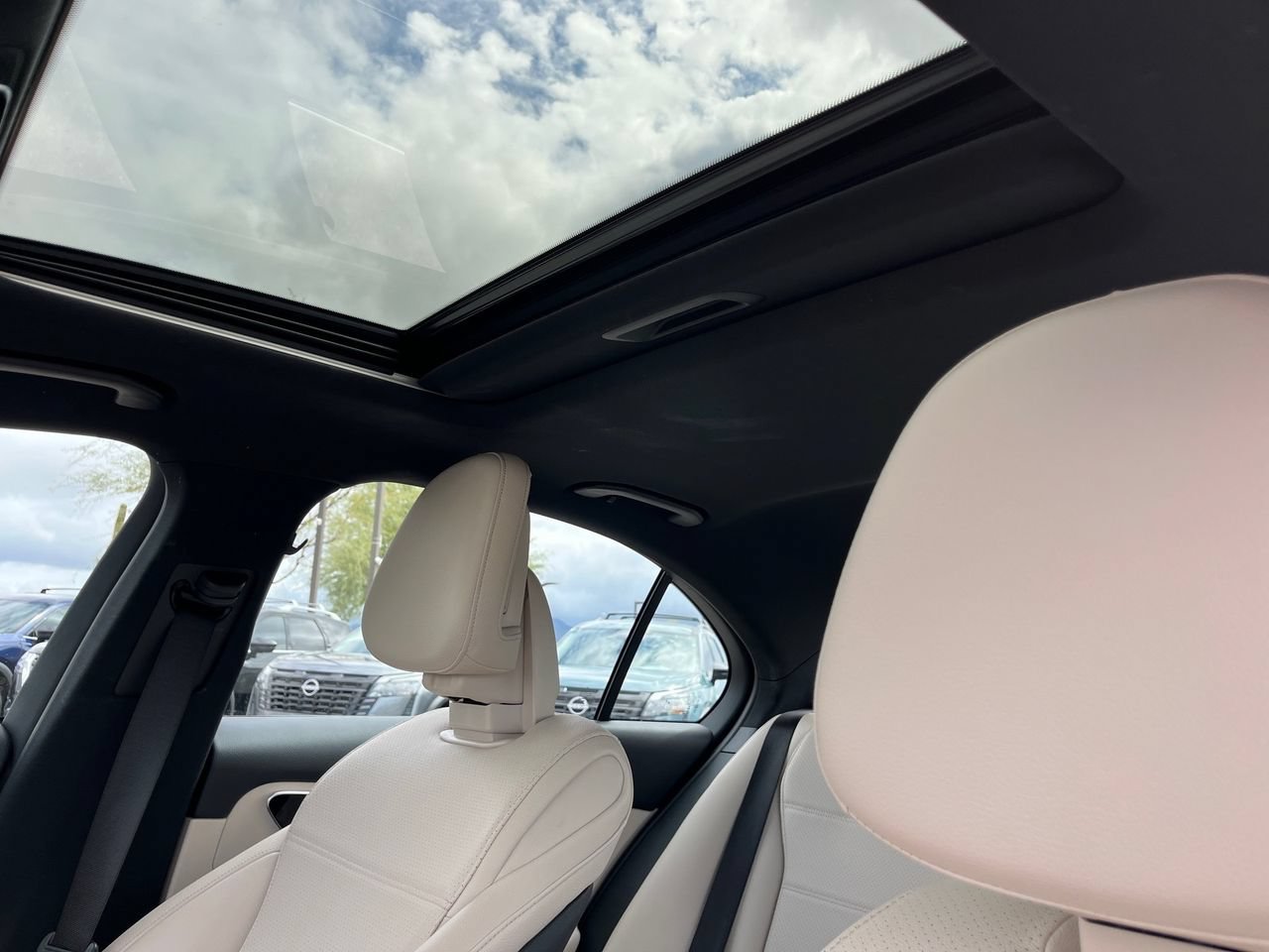 Used 2025 Mercedes-Benz C 300 Sedan image 28