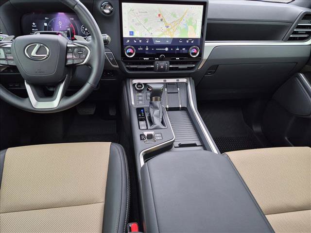 Used 2025 Lexus GX 550 AWD/4WD image 18