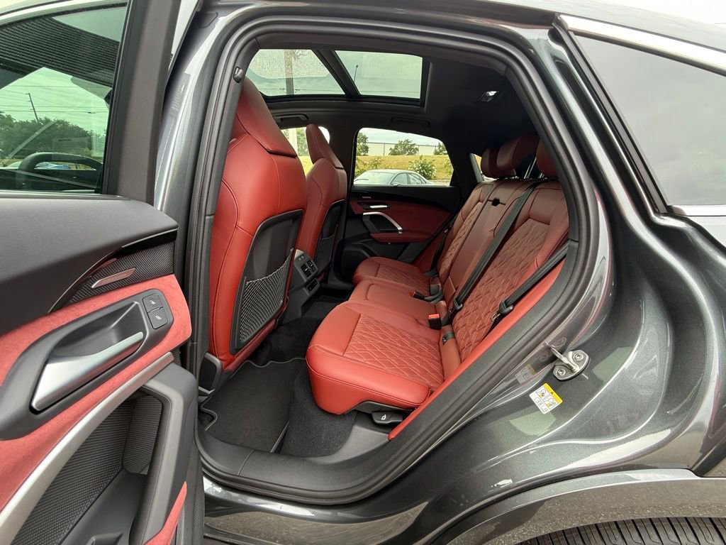 New 2025 Audi SQ5 Prestige image 64