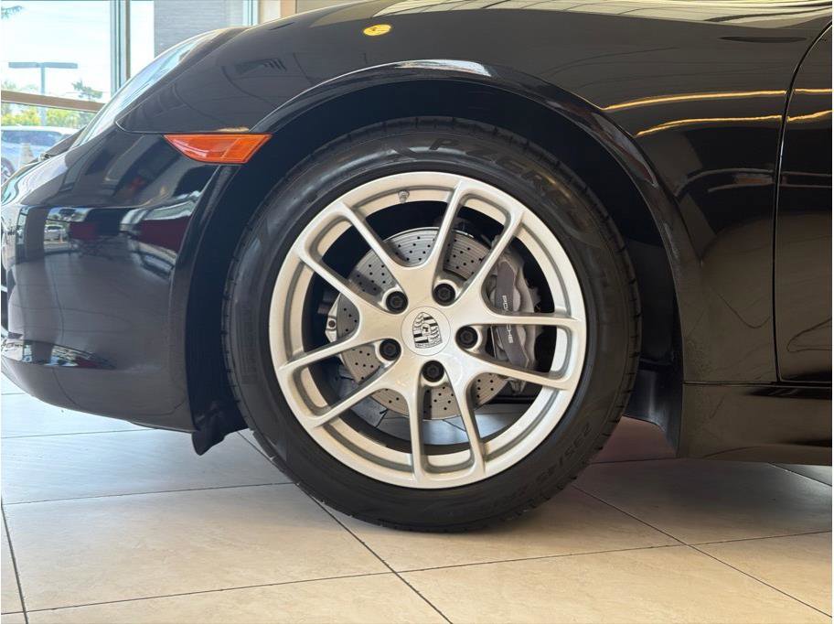Used 2016 Porsche Cayman image 9