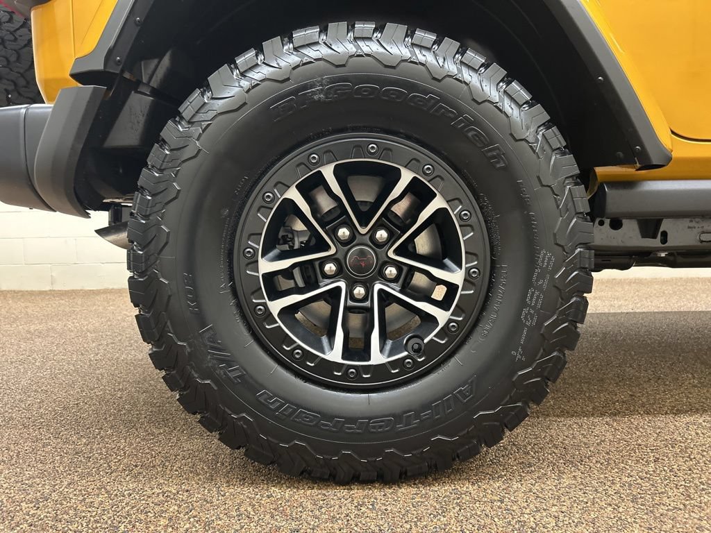 New 2026 Jeep Wrangler Unlimited Rubicon w/ Xtreme 35 Tire Package AWD/4WD image 26