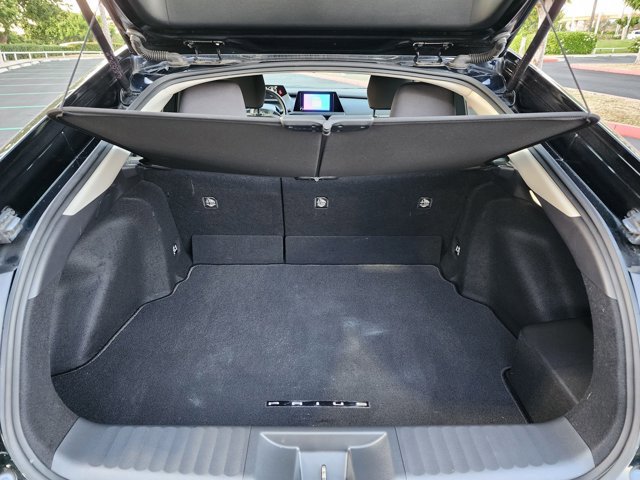 Used 2024 Toyota Prius LE FWD image 6