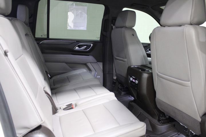 Used 2023 GMC Yukon XL SLT w/ SLT Luxury Package image 31