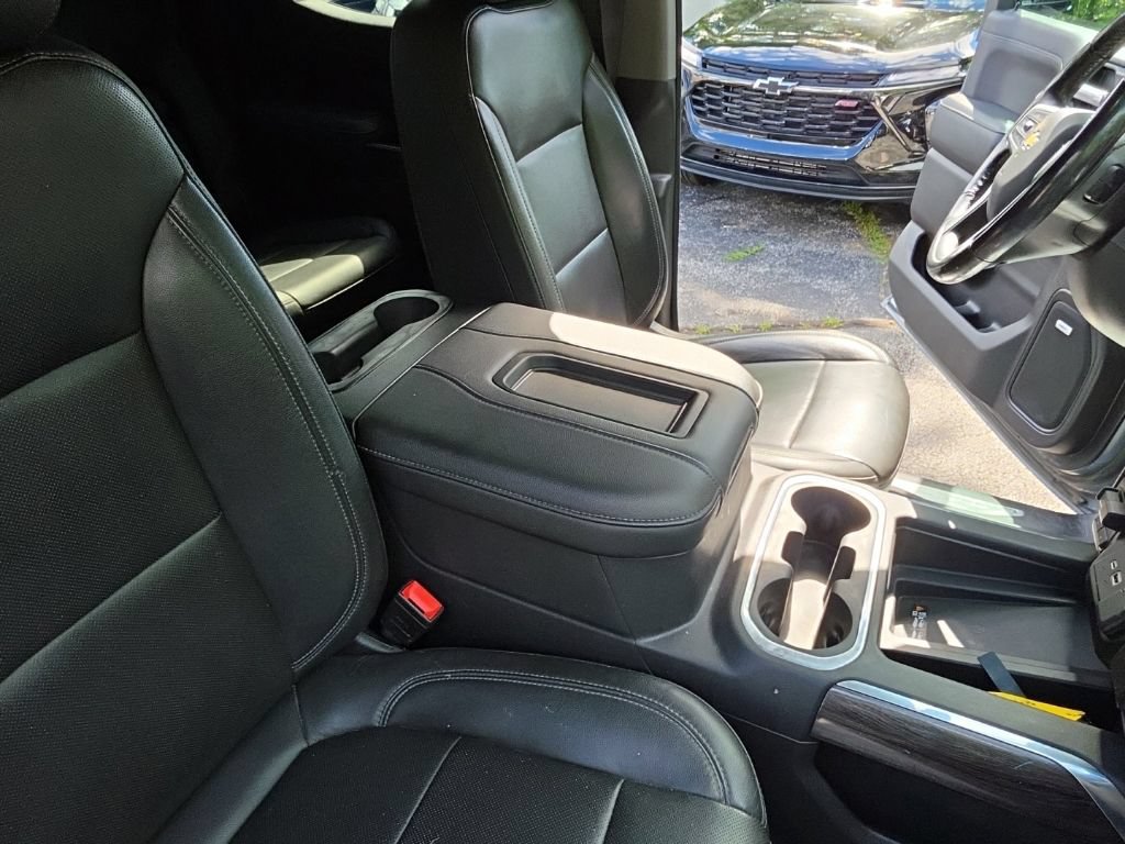 Used 2020 Chevrolet Silverado 1500 LTZ w/ LTZ Plus Package AWD/4WD image 29