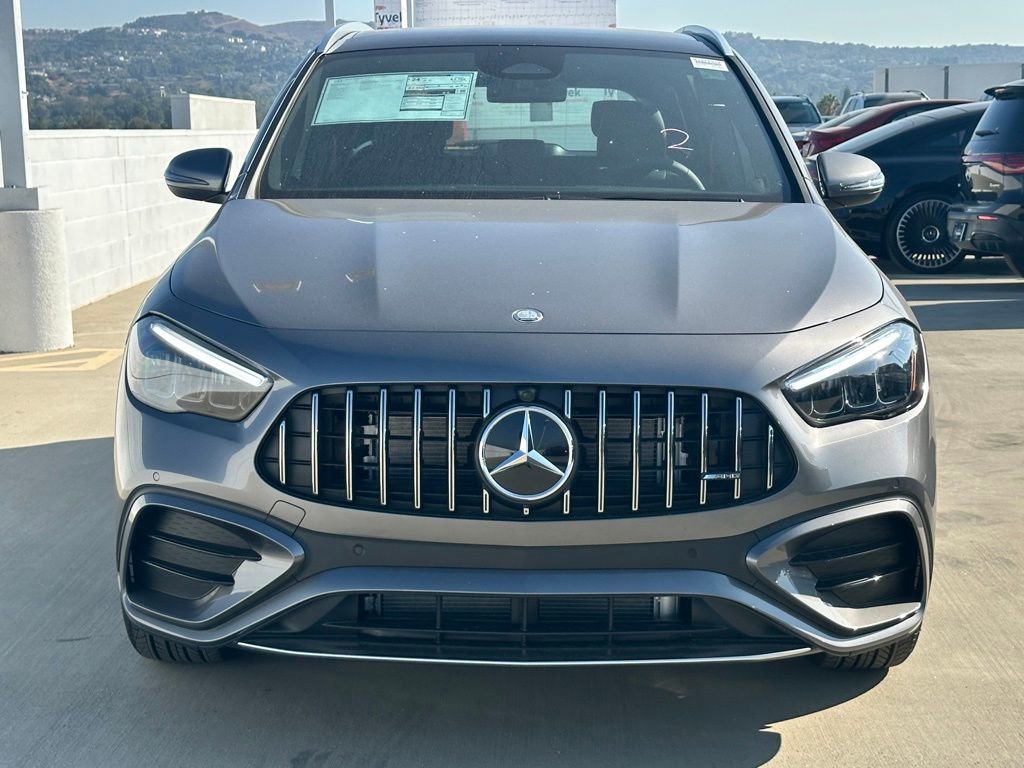 New 2025 Mercedes-Benz GLA 35 AMG 4MATIC image 4