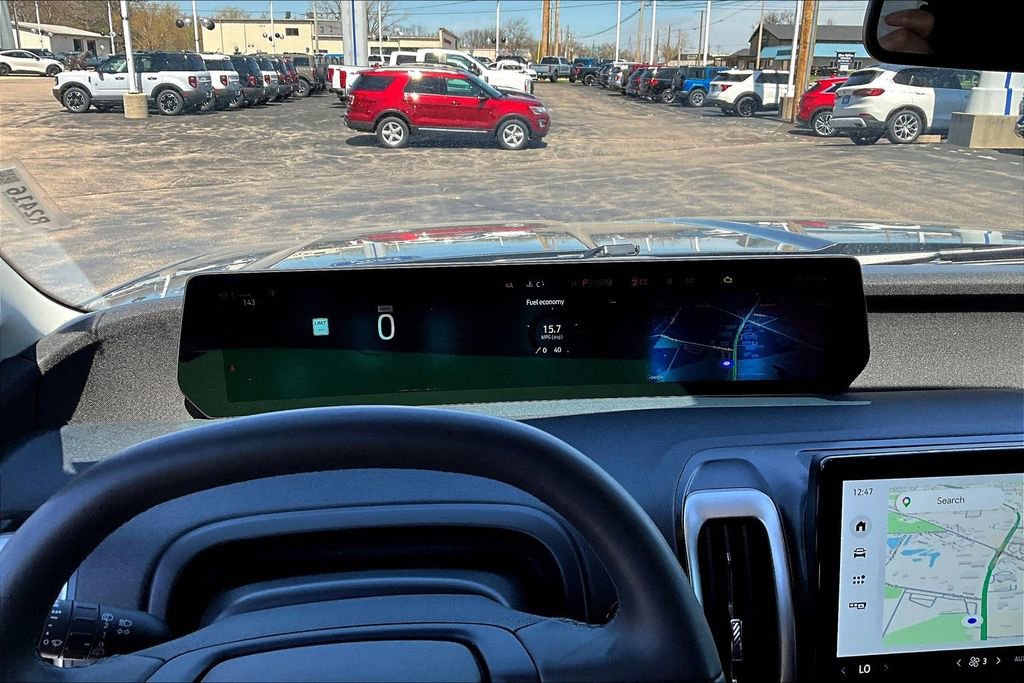 Used 2025 Ford Expedition Active image 14