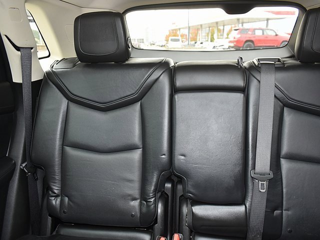 Used 2017 Cadillac XT5 Luxury w/ Driver Awareness Package image 21