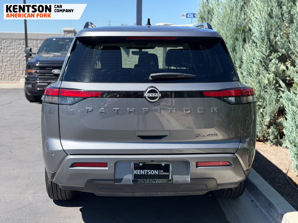 Used 2026 Nissan Pathfinder SL AWD/4WD image 6