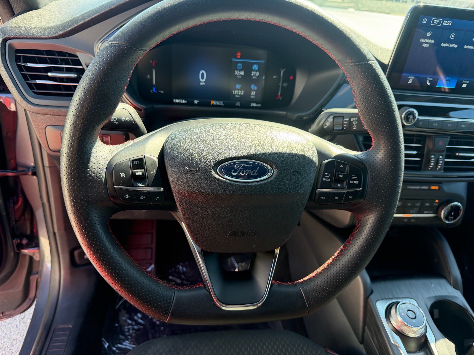 Used 2025 Ford Escape ST-Line AWD/4WD image 25