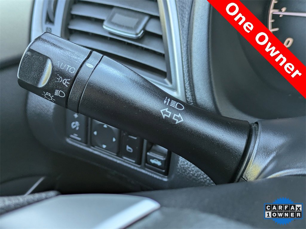 Used 2015 Nissan Sentra S image 23