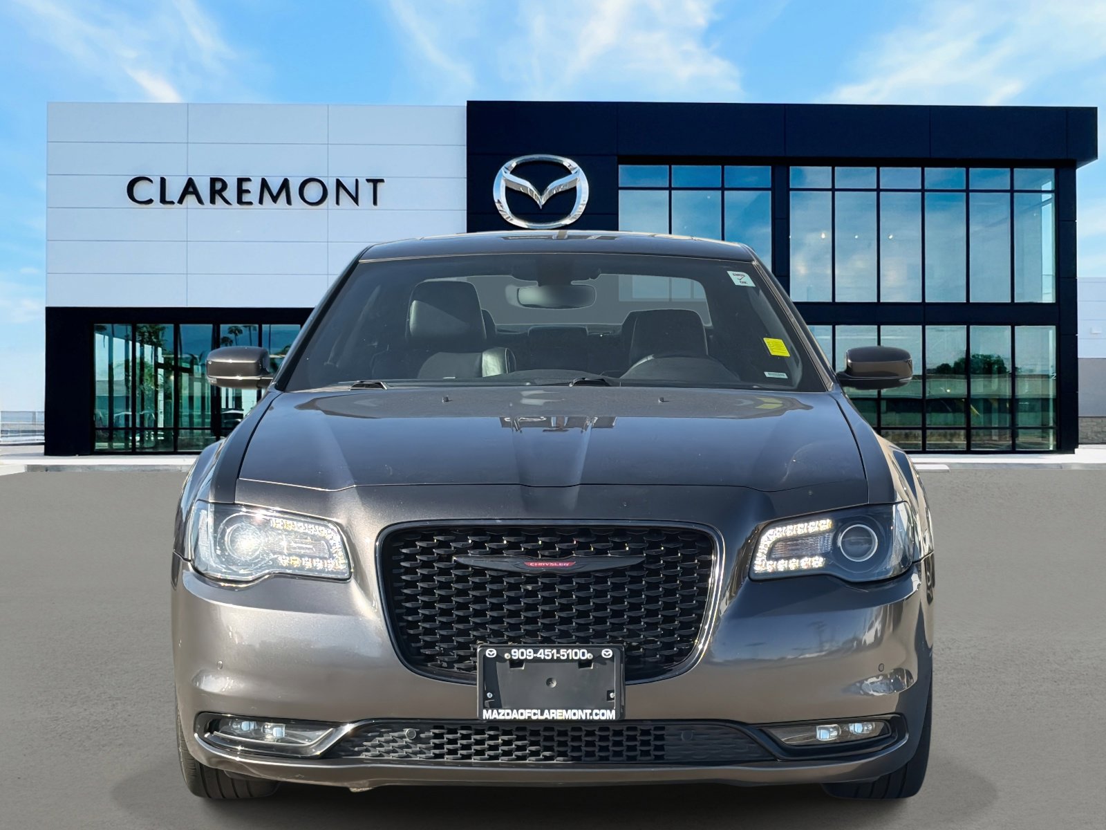Used 2023 Chrysler 300 S image 2