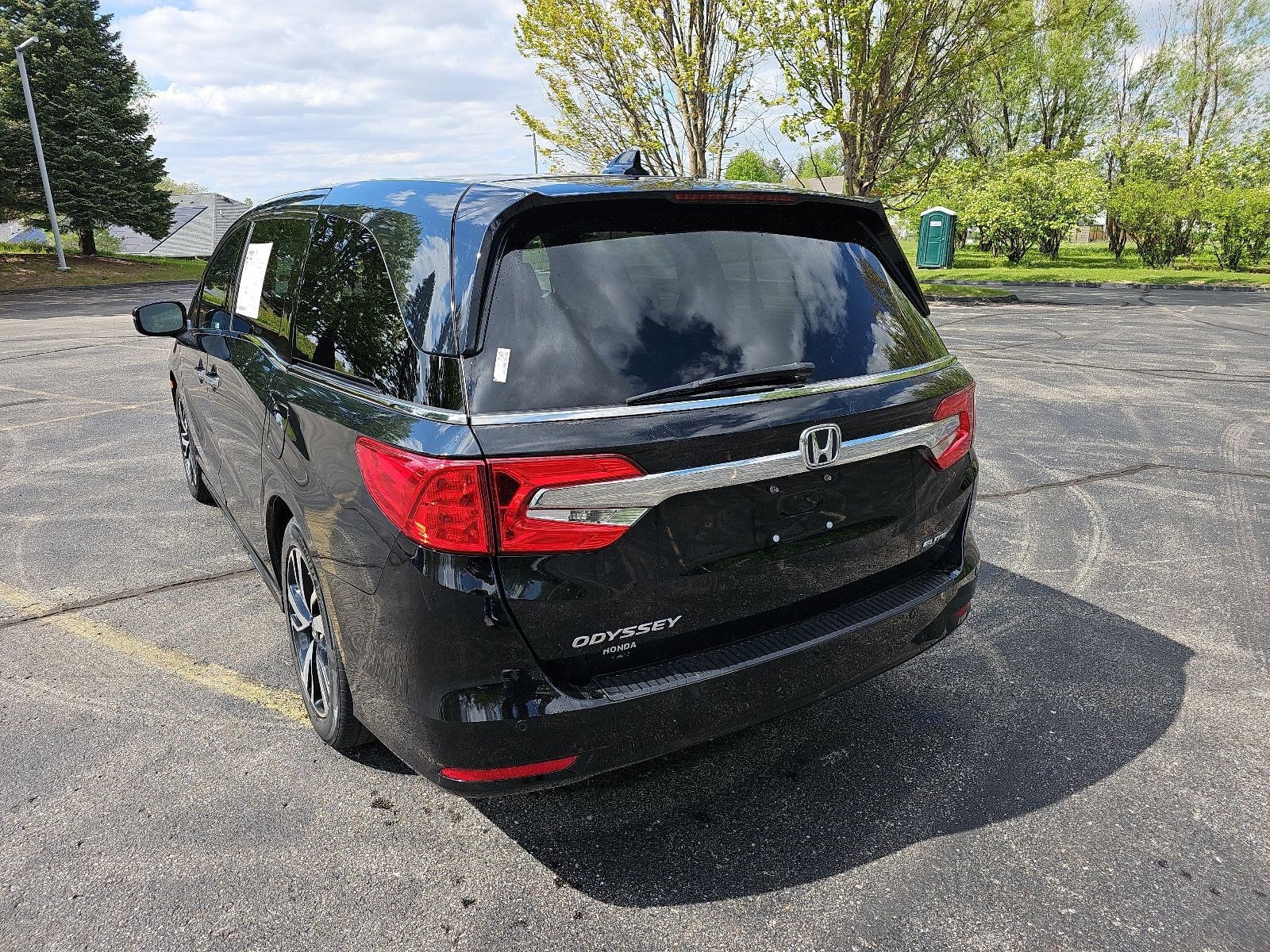 Used 2020 Honda Odyssey Elite image 3