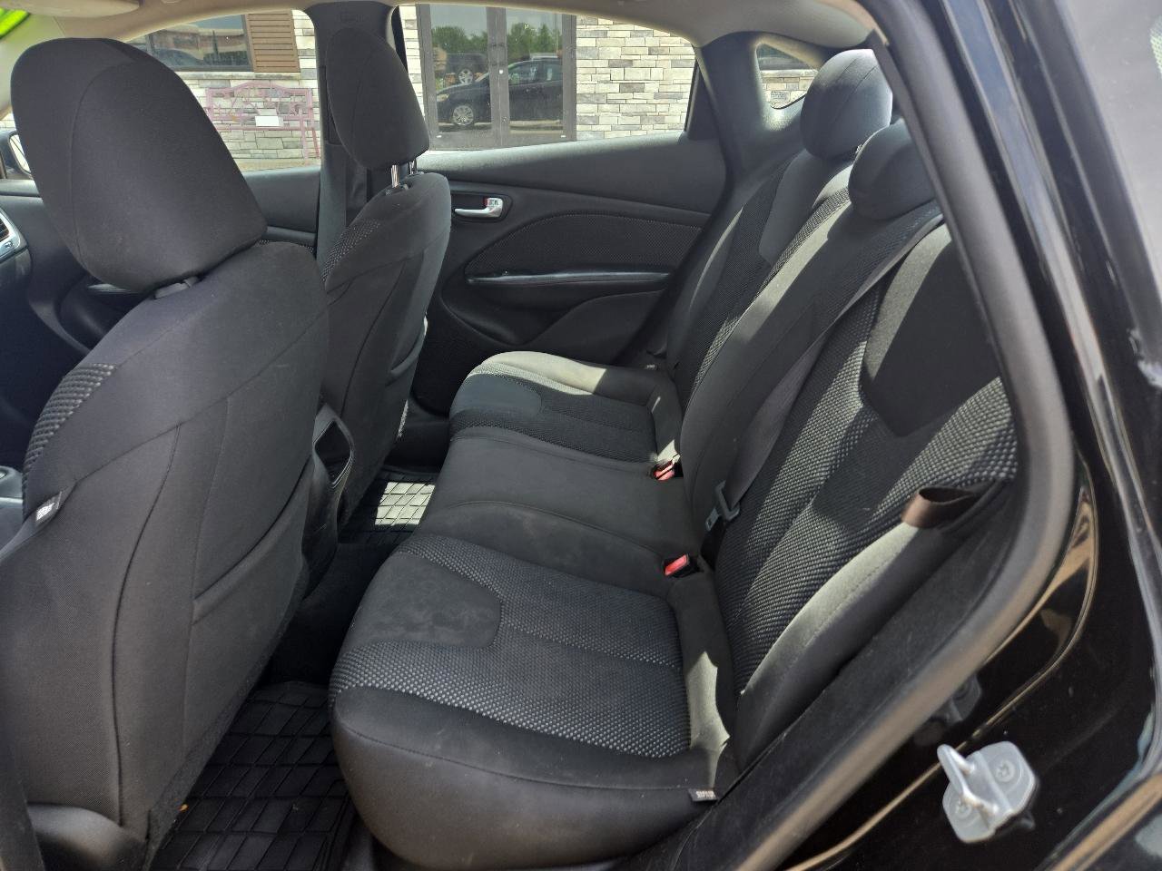 Used 2016 Dodge Dart SE w/ Convenience Group FWD image 10
