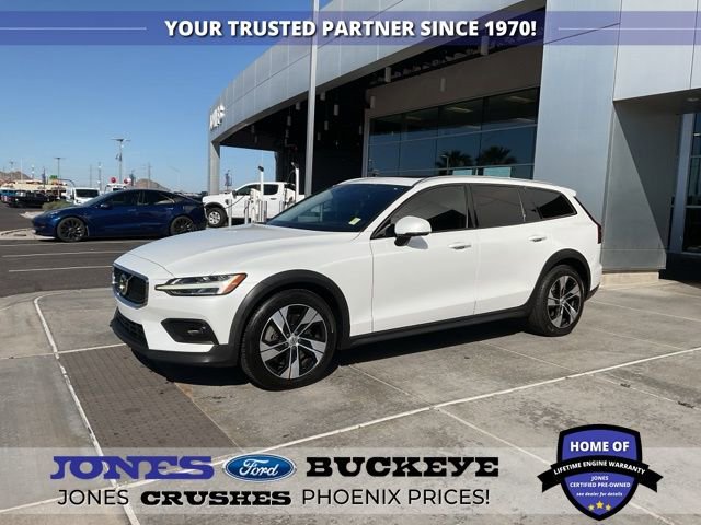 Used 2021 Volvo V60 T5 Cross Country w/ Advanced Package image 1
