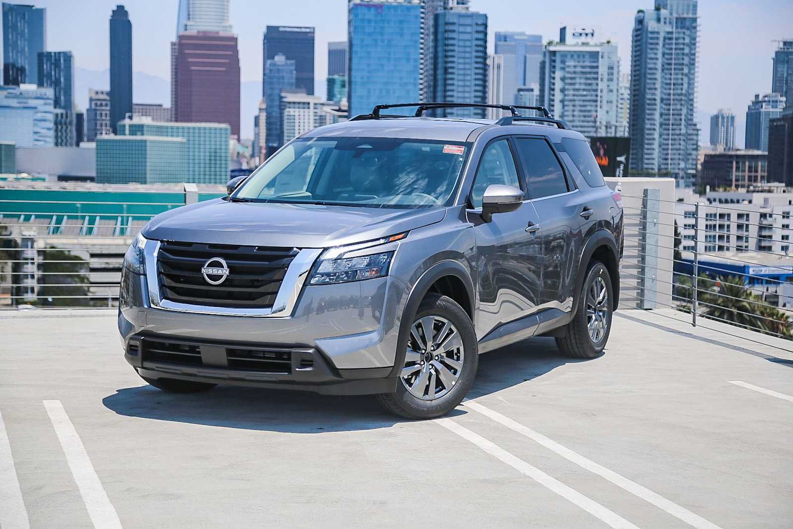 New 2025 Nissan Pathfinder SV