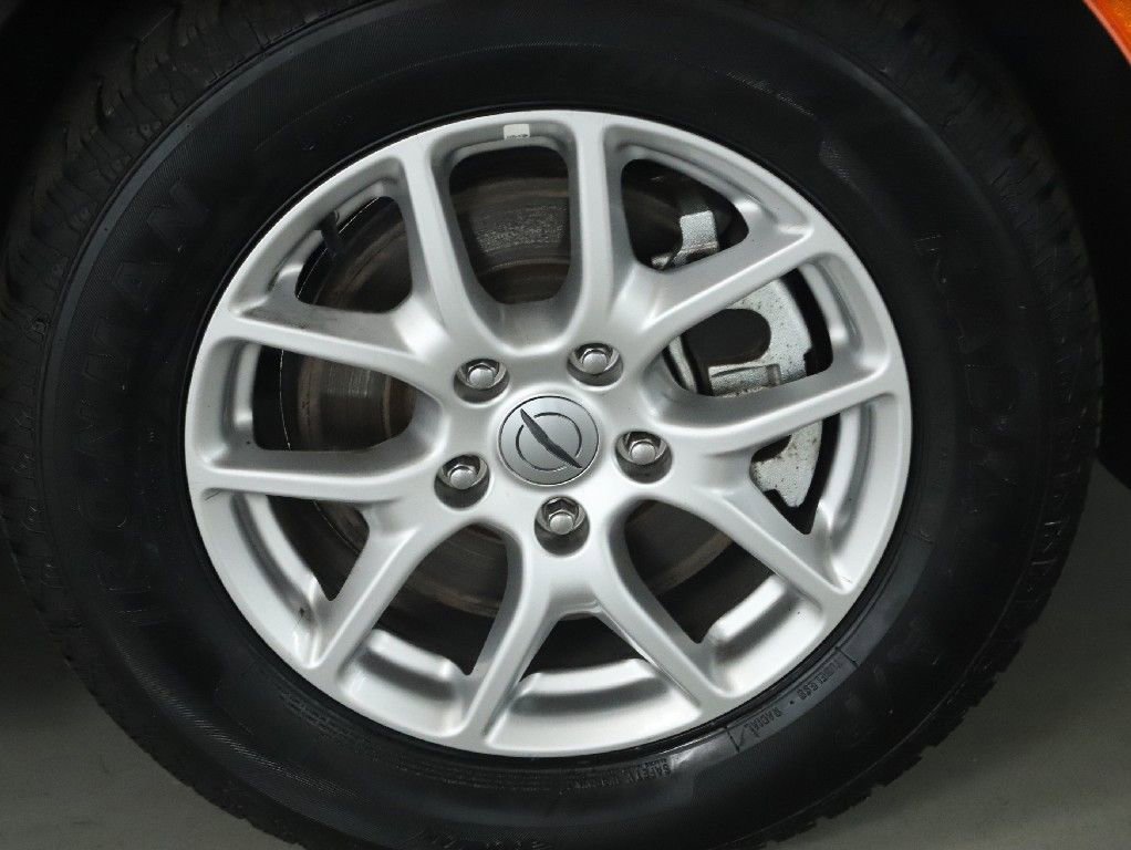 Used 2024 Chrysler Pacifica Touring-L FWD image 10