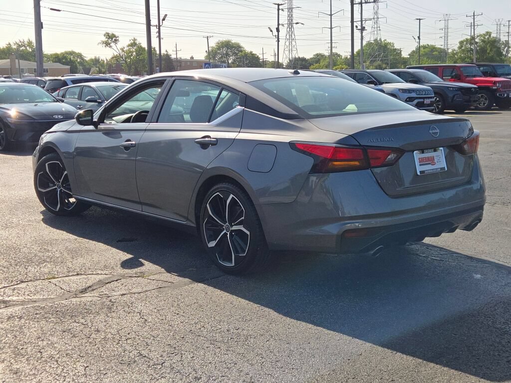 Used 2024 Nissan Altima 2.5 SR FWD image 23
