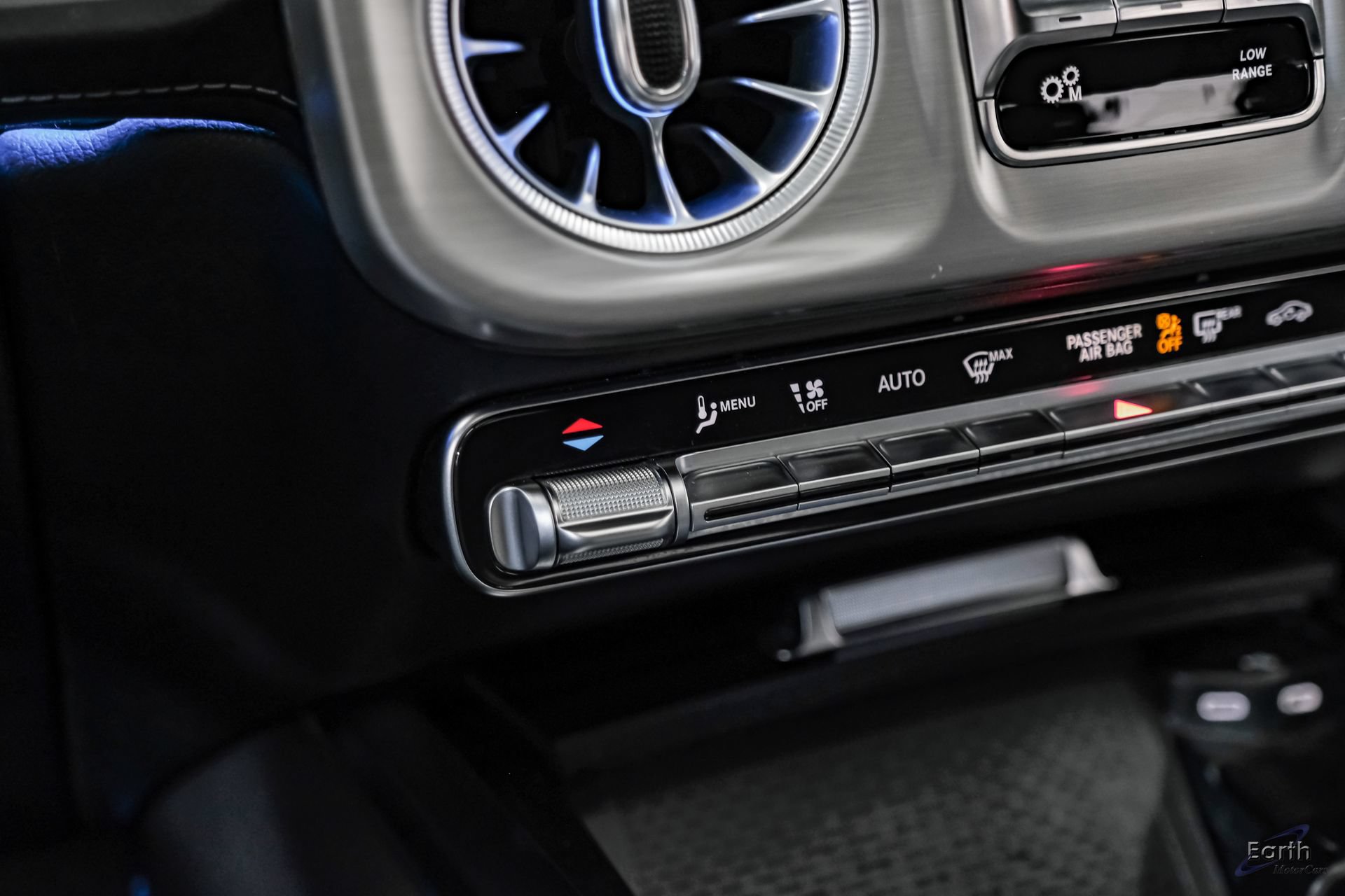 Used 2025 Mercedes-Benz G 550 w/ Exclusive Interior Package image 60