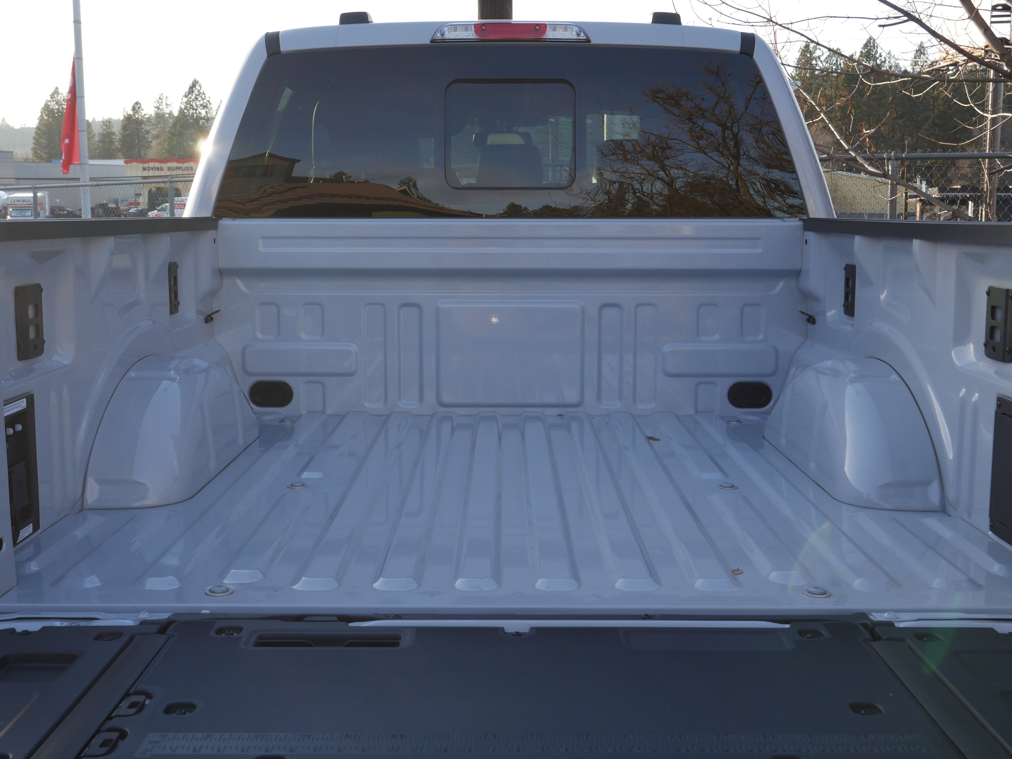 New 2025 Ford F150 Lariat w/ Equipment Group 502A High image 28