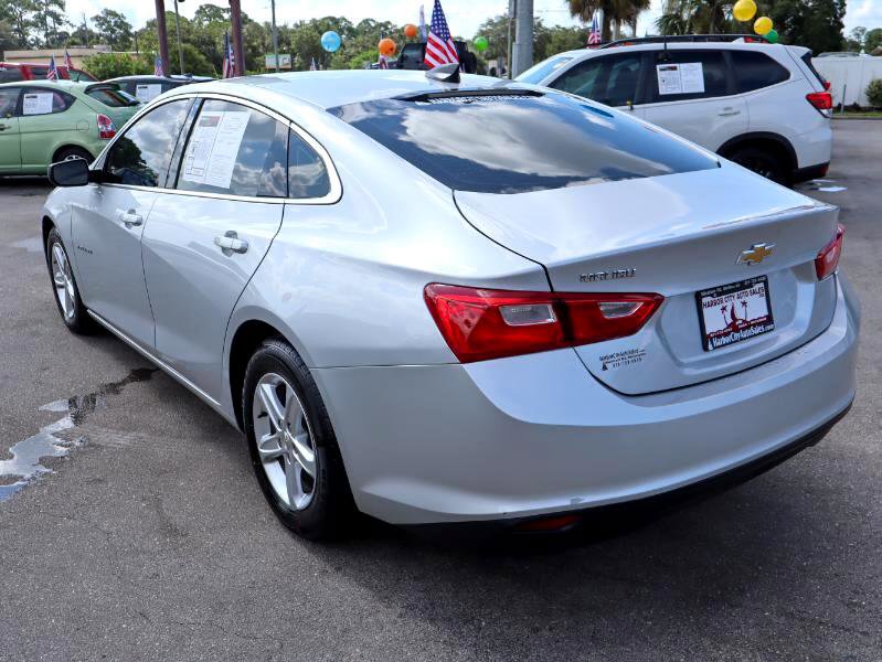 Used 2022 Chevrolet Malibu LS image 3