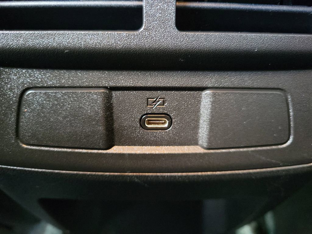 Used 2023 Chevrolet Colorado LT w/ LT Convenience Package image 13