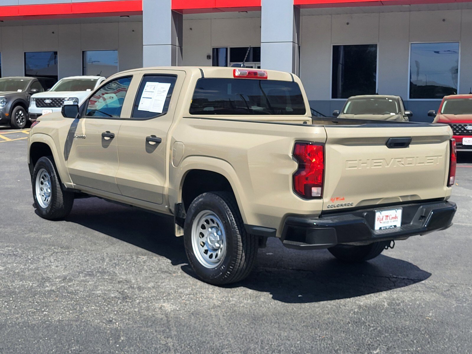 Used 2024 Chevrolet Colorado W/T image 6