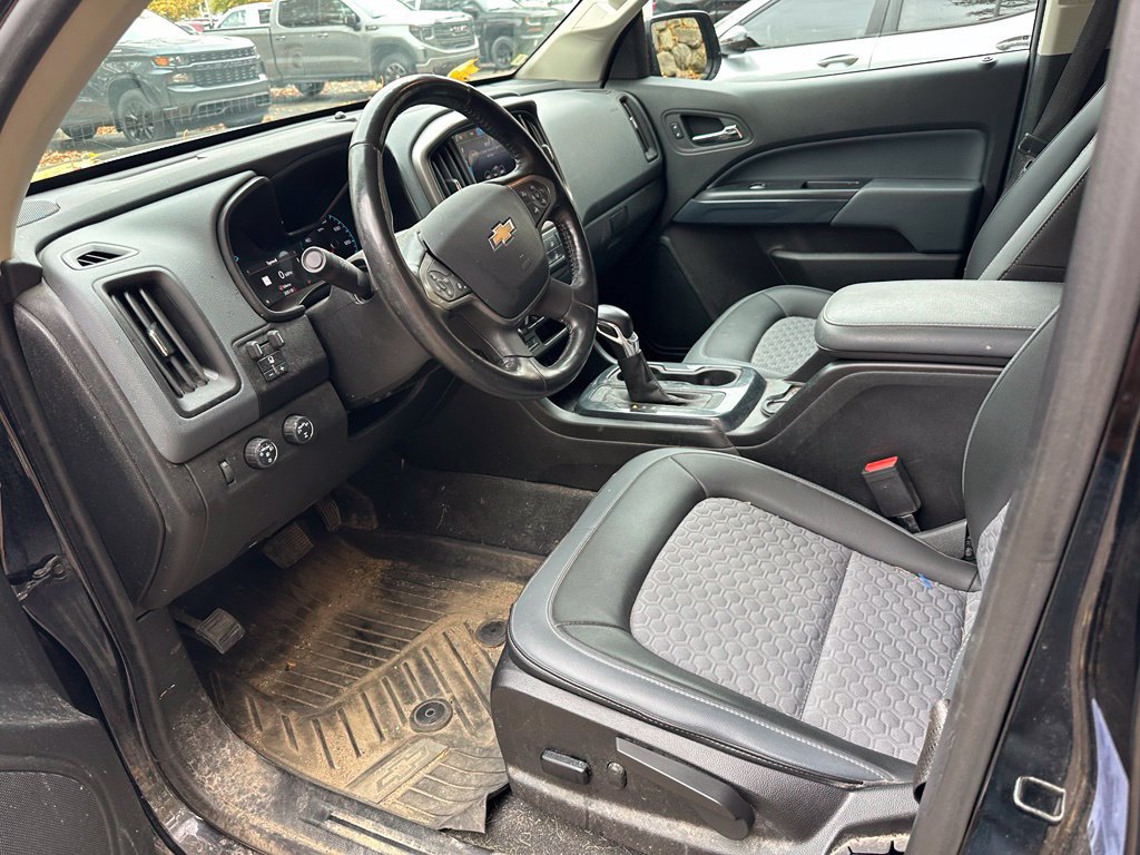 Used 2022 Chevrolet Colorado Z71 AWD/4WD image 10