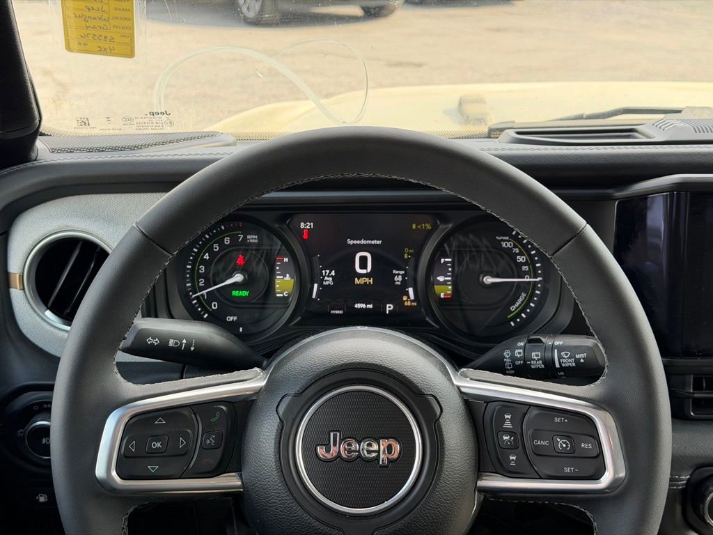 Used 2025 Jeep Wrangler Unlimited Sahara image 22