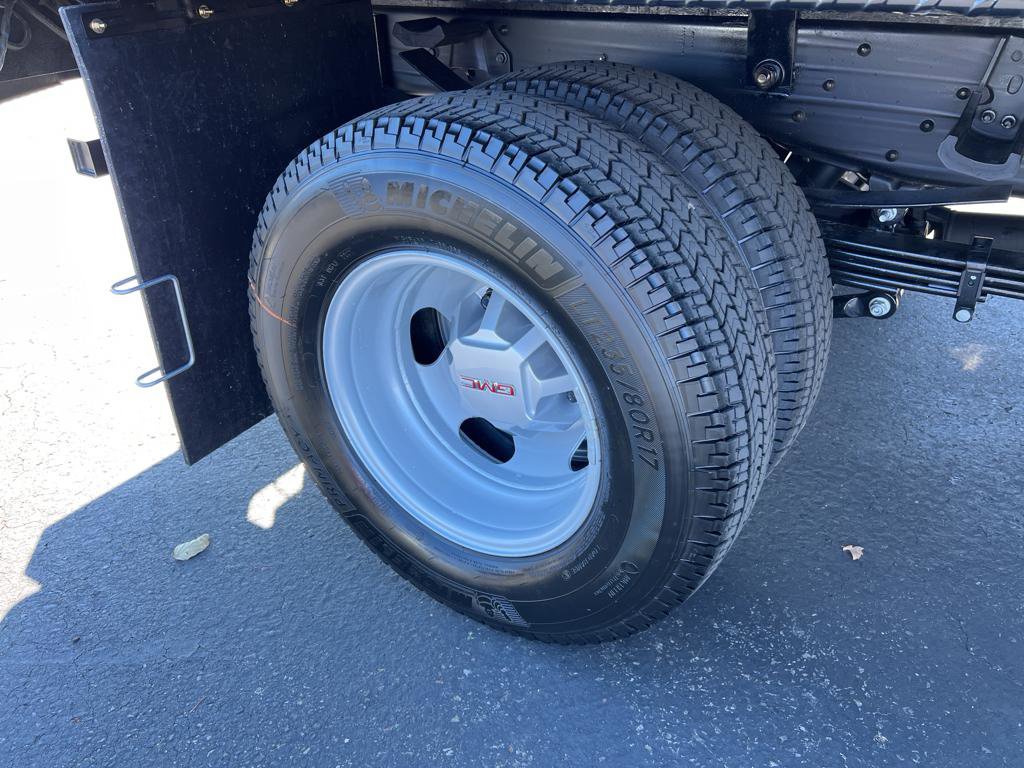 New 2026 GMC Sierra 3500 Pro w/ Convenience Package image 13