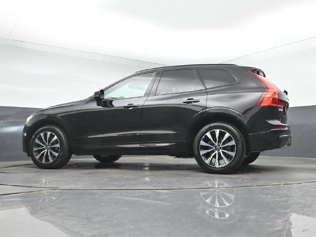 Used 2024 Volvo XC60 B5 Plus w/ Protection Package Premier AWD/4WD image 40