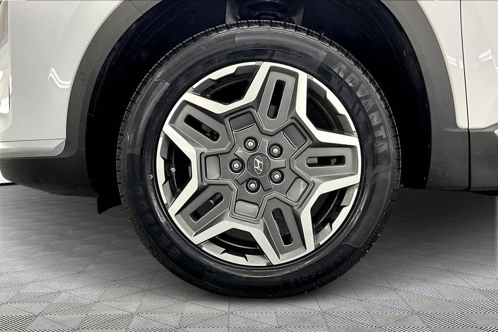 Used 2022 Hyundai Santa Fe Limited image 9