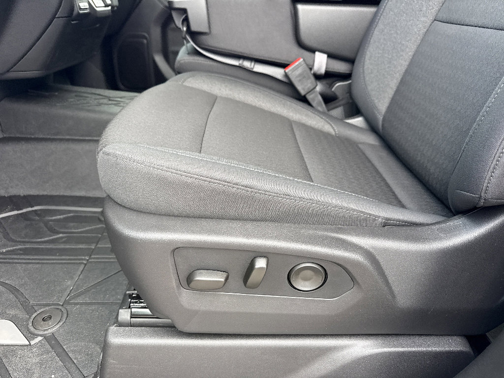 New 2026 Chevrolet Silverado 1500 Custom AWD/4WD image 11