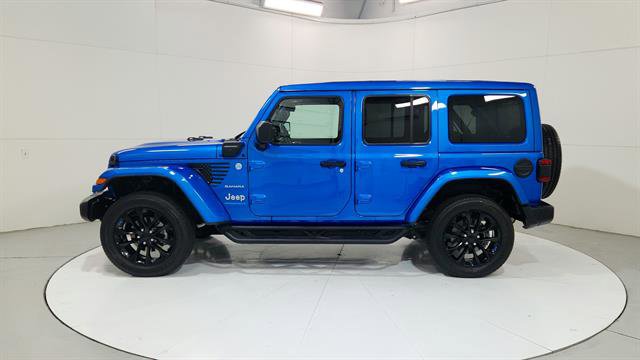 Used 2023 Jeep Wrangler Unlimited Sahara w/ Cold Weather Group image 5