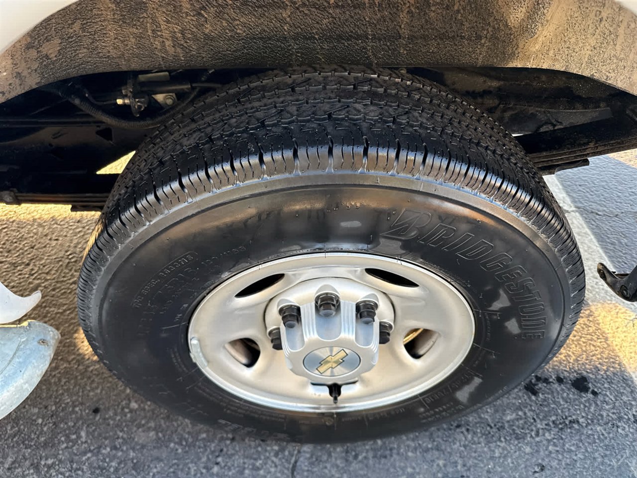 Used 2024 Chevrolet Express 2500 w/ Driver Convenience Package image 12