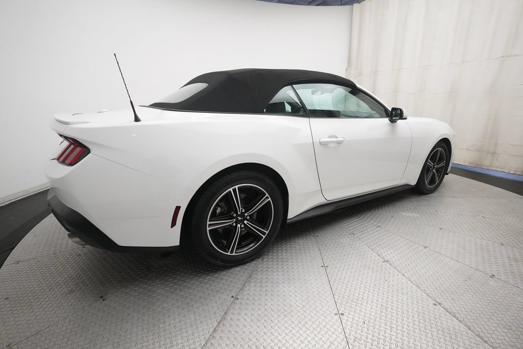 Used 2025 Ford Mustang Premium RWD image 34
