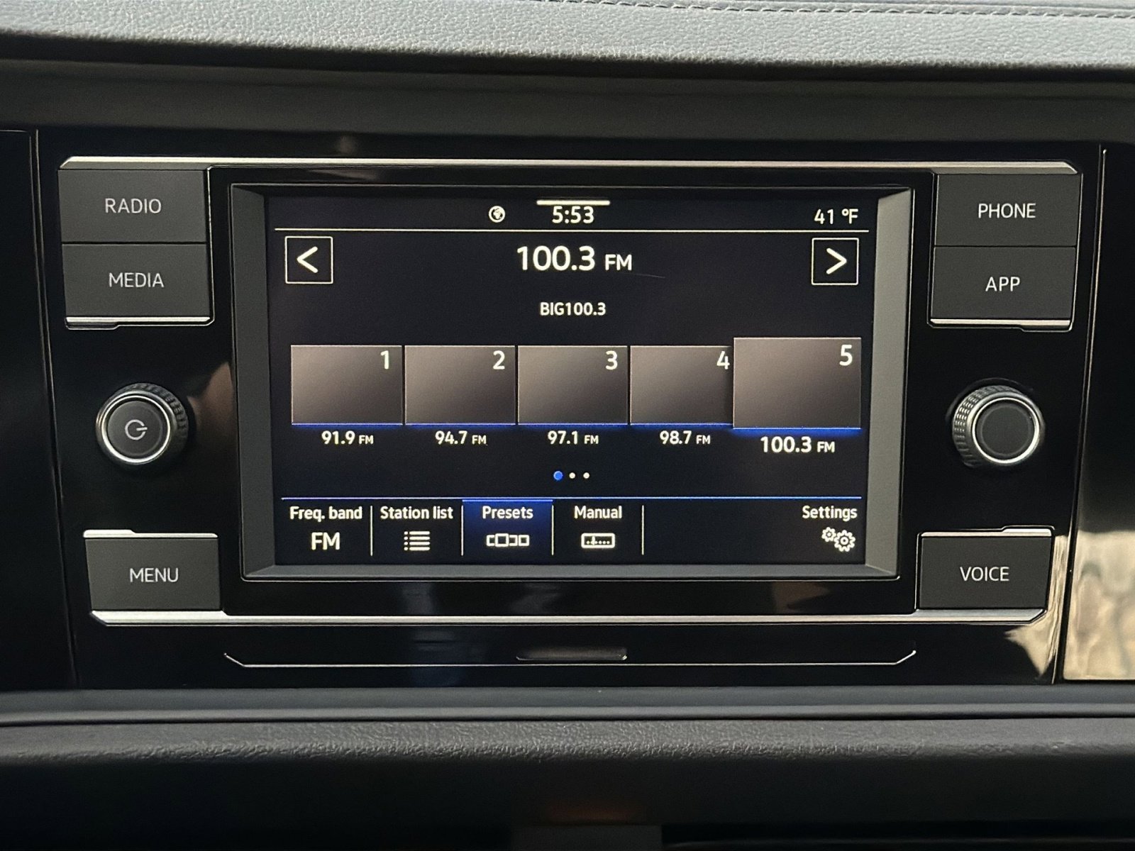 Used 2023 Volkswagen Jetta Sport image 18